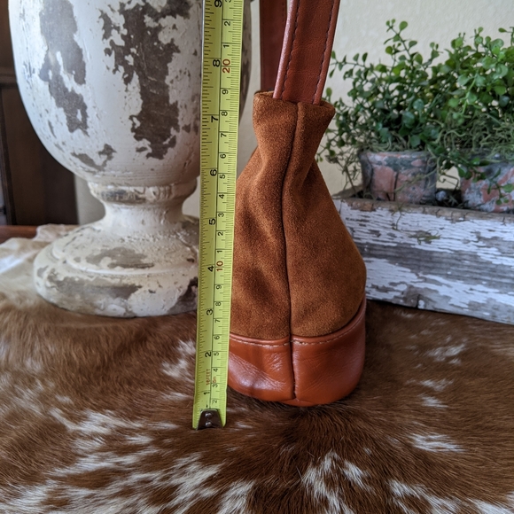 Vintage Brown Suede Shoulder Bag With Horses Patch - Picture 7 of 8